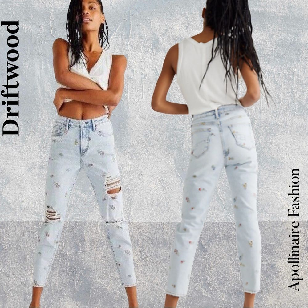 Driftwood Women's Mom’s Distressed Light Blue Floral Jeans Size 29 NWT